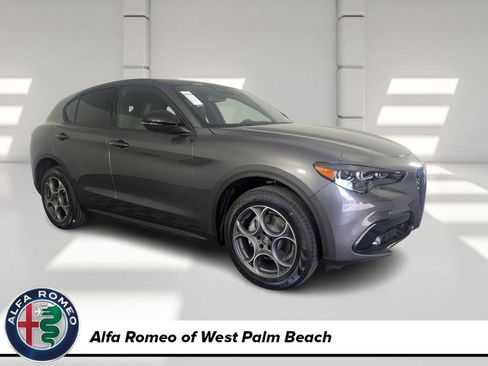 New 2025 Alfa Romeo Stelvio Sprint w/ Convenience Package image 1