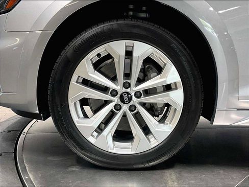 Used 2024 Audi A4 2.0T allroad Premium Plus w/ Premium Plus Package AWD/4WD image 13
