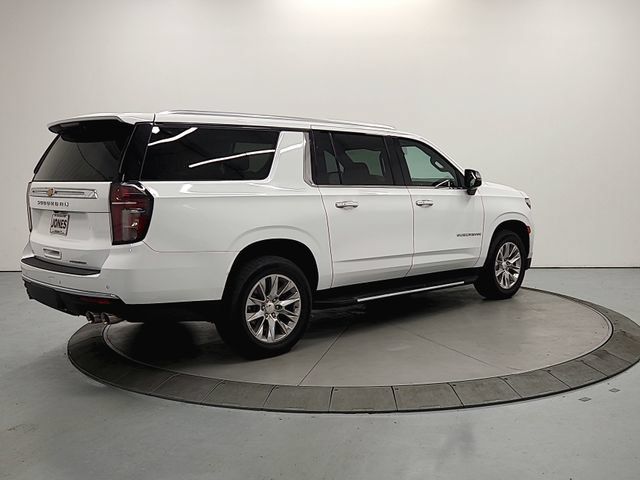 Used 2023 Chevrolet Suburban Premier RWD image 8