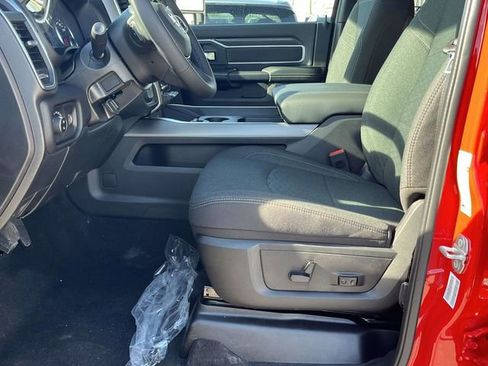 New 2026 RAM 2500 Big Horn AWD/4WD image 10