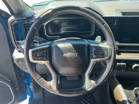 Used 2022 Chevrolet Silverado 1500 LT Trail Boss w/ LT Trail Boss Premium Package image 2