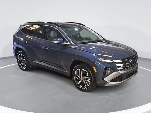 New 2026 Hyundai Tucson Limited AWD/4WD image 3