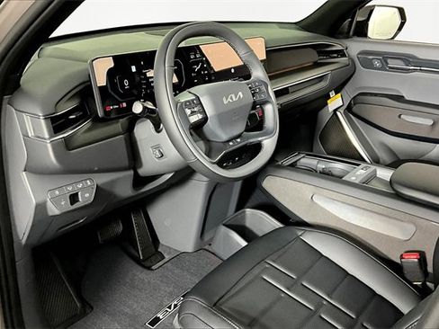 New 2026 Kia EV9 Land image 8