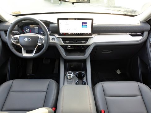 New 2026 Ford Explorer Active w/ Active Comfort Package image 18