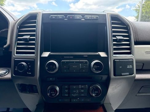 Used 2017 Ford F250 King Ranch w/ King Ranch Ultimate Package AWD/4WD image 18