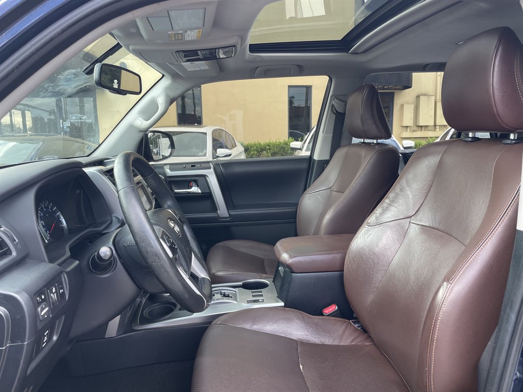 Used 2018 Toyota 4Runner Limited AWD/4WD image 22