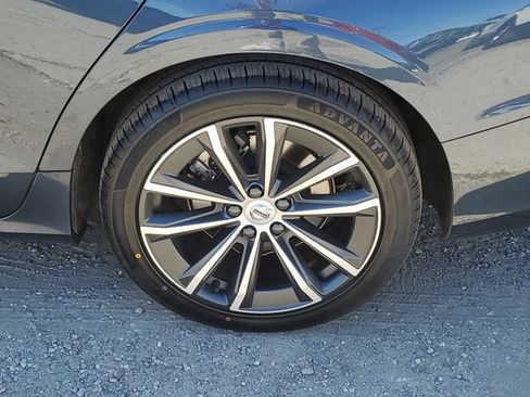 Used 2022 Volvo S60 B5 Momentum AWD/4WD image 5