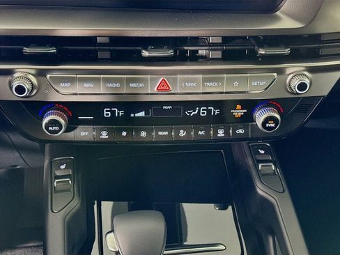 New 2025 Kia Telluride S image 16