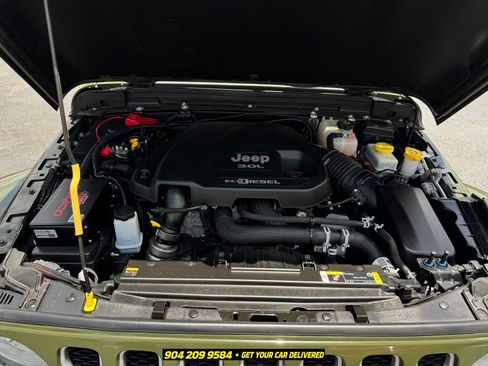 Used 2021 Jeep Wrangler Unlimited Sahara AWD/4WD image 40