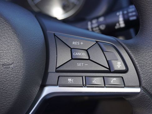 Used 2024 Nissan Kicks SV FWD image 18