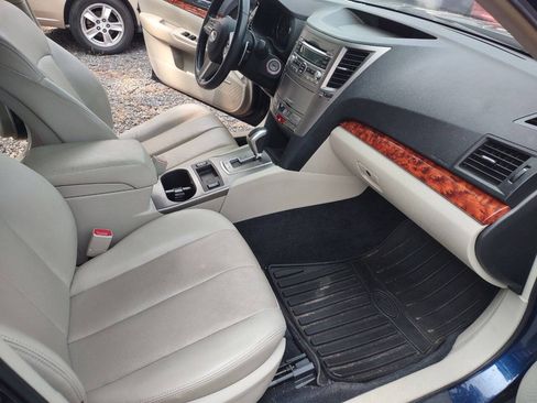 Used 2011 Subaru Outback 2.5i Limited w/ PWR Moonroof Pkg AWD/4WD image 13