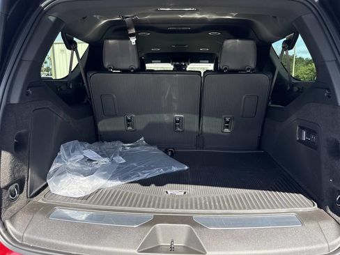 New 2026 Cadillac Escalade ESV 2WD w/ LPO, Floor Liner Package image 11