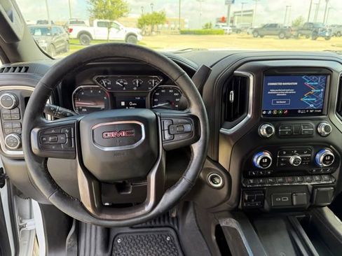 Used 2022 GMC Sierra 2500 AT4 w/ AT4 Preferred Package AWD/4WD image 14