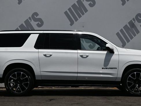 Used 2021 Chevrolet Suburban RST RWD image 4