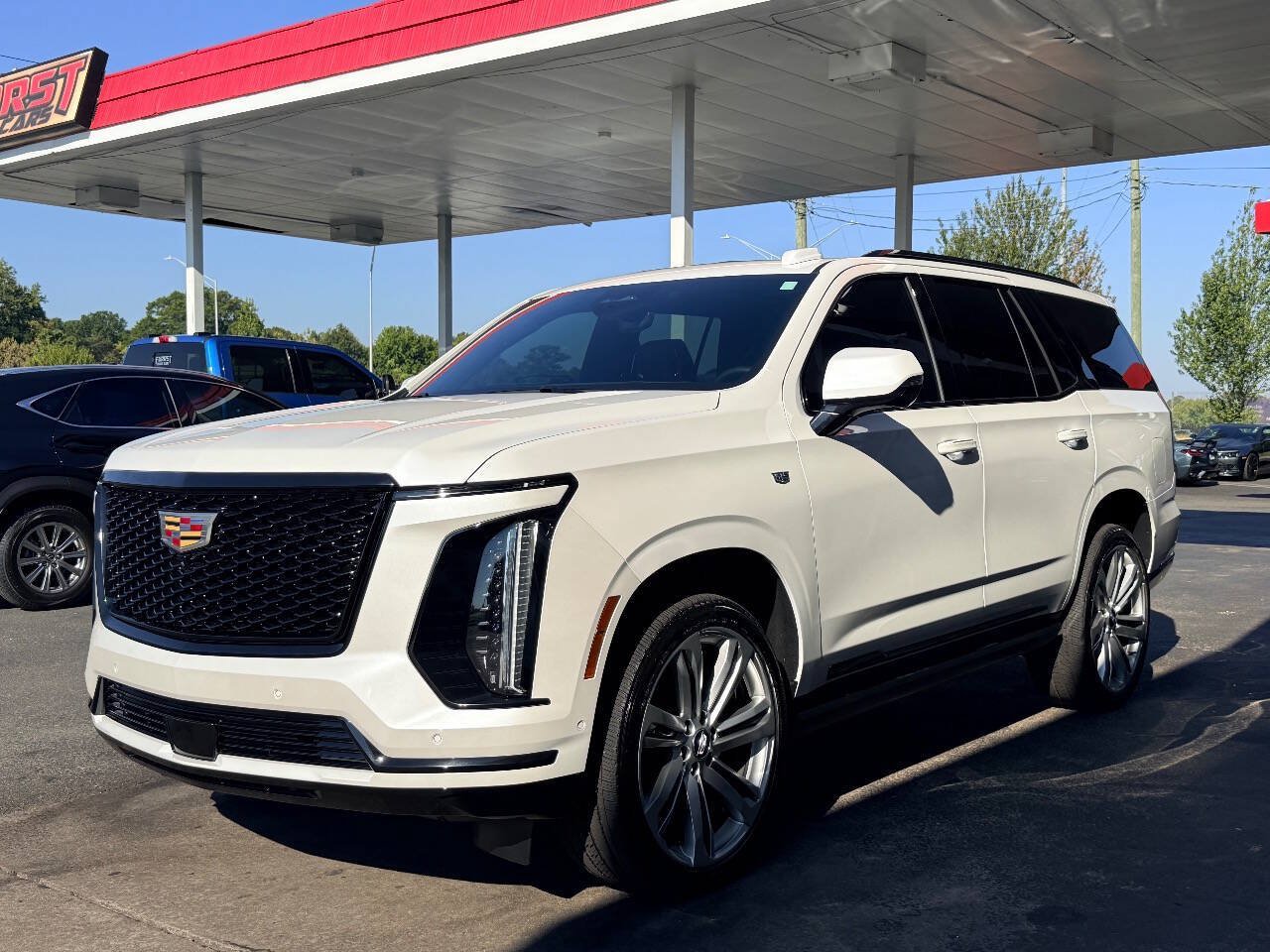 Used 2025 Cadillac Escalade Sport w/ Touring Package AWD/4WD image 6