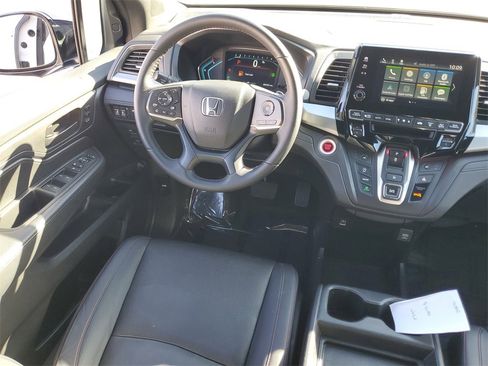 Certified 2023 Honda Odyssey Sport image 13