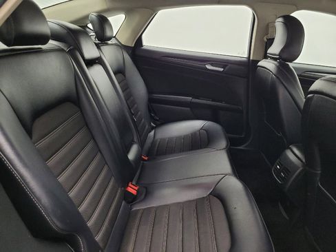 Used 2018 Ford Fusion SE w/ Equipment Group 201A image 19