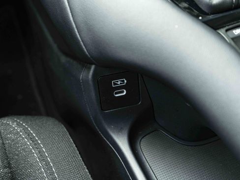 Used 2026 Honda HR-V LX image 29