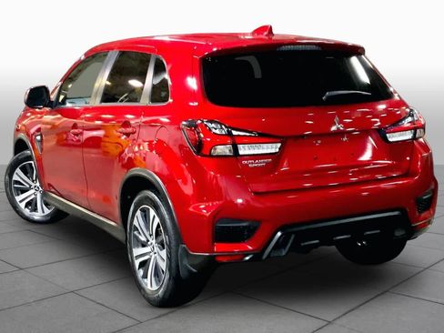 Used 2022 Mitsubishi Outlander Sport ES FWD image 12