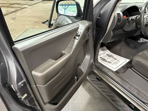 Used 2021 Nissan Frontier SV AWD/4WD image 20