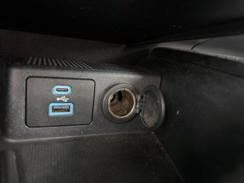 Used 2022 Ford Escape SEL w/ Technology Package image 33