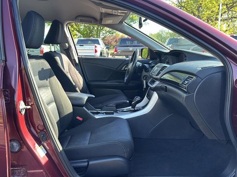 Used 2015 Honda Accord Sport image 18
