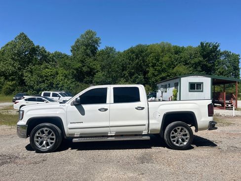 Used 2018 GMC Sierra 1500 SLT w/ SLT Premium Package AWD/4WD image 5