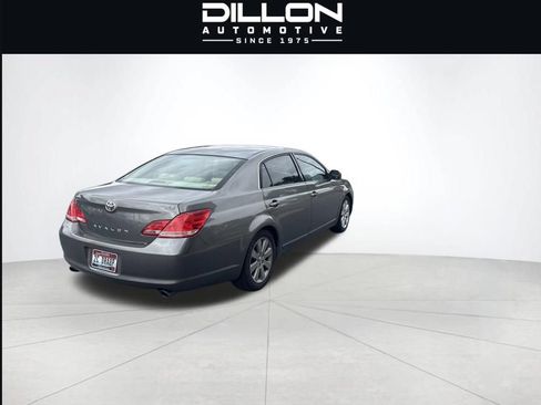 Used 2006 Toyota Avalon XLS FWD image 8