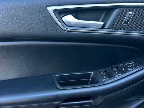 Certified 2022 Ford Edge SEL w/ Convenience Package image 10