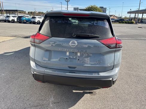 New 2026 Nissan Rogue SV AWD/4WD image 4