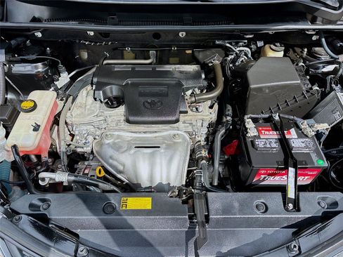 Used 2015 Toyota RAV4 Limited FWD image 31