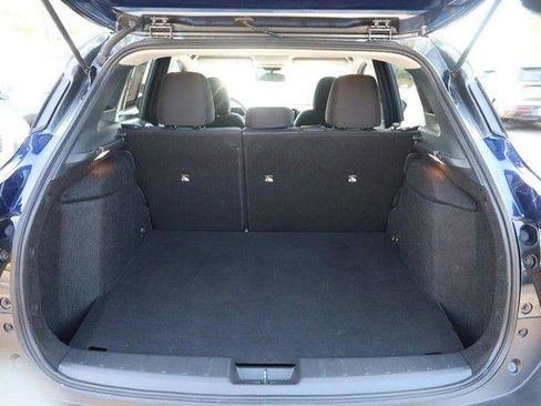 Used 2025 Nissan Kicks SV AWD/4WD image 7