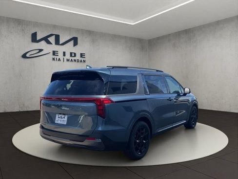 New 2027 Kia Carnival SX w/ Dark Edition Package FWD image 8