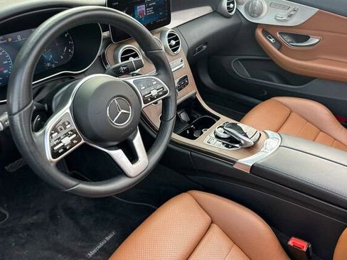 Used 2022 Mercedes-Benz C 300 C 300 2D Convertible image 4