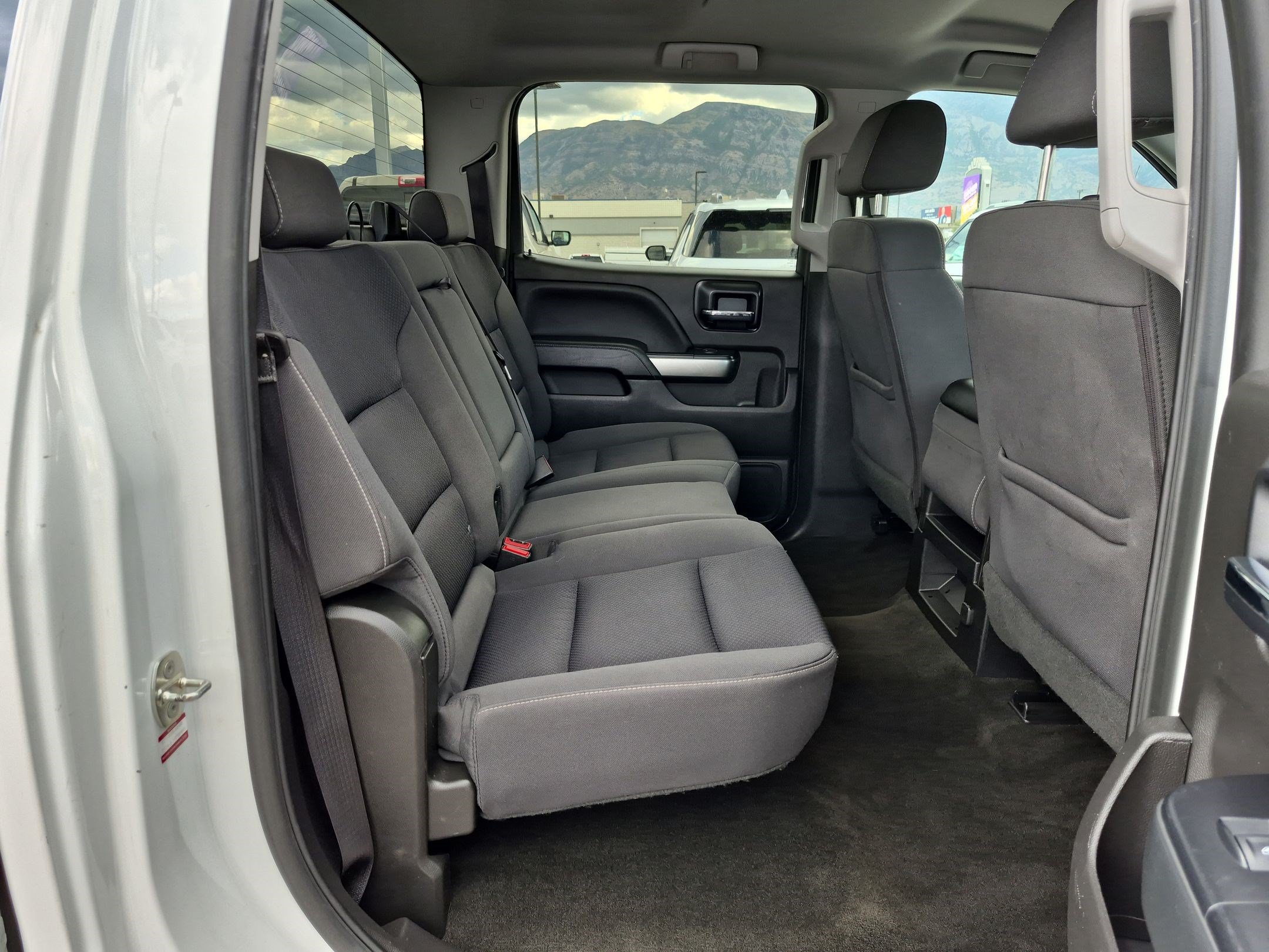 Used 2018 Chevrolet Silverado 1500 LT w/ All Star Edition AWD/4WD image 28