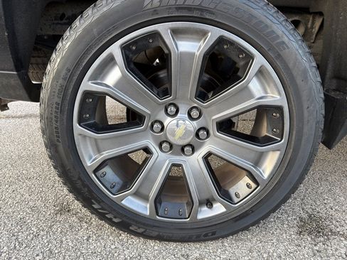 Used 2015 Chevrolet Silverado 1500 LTZ w/ LTZ Plus Package image 16