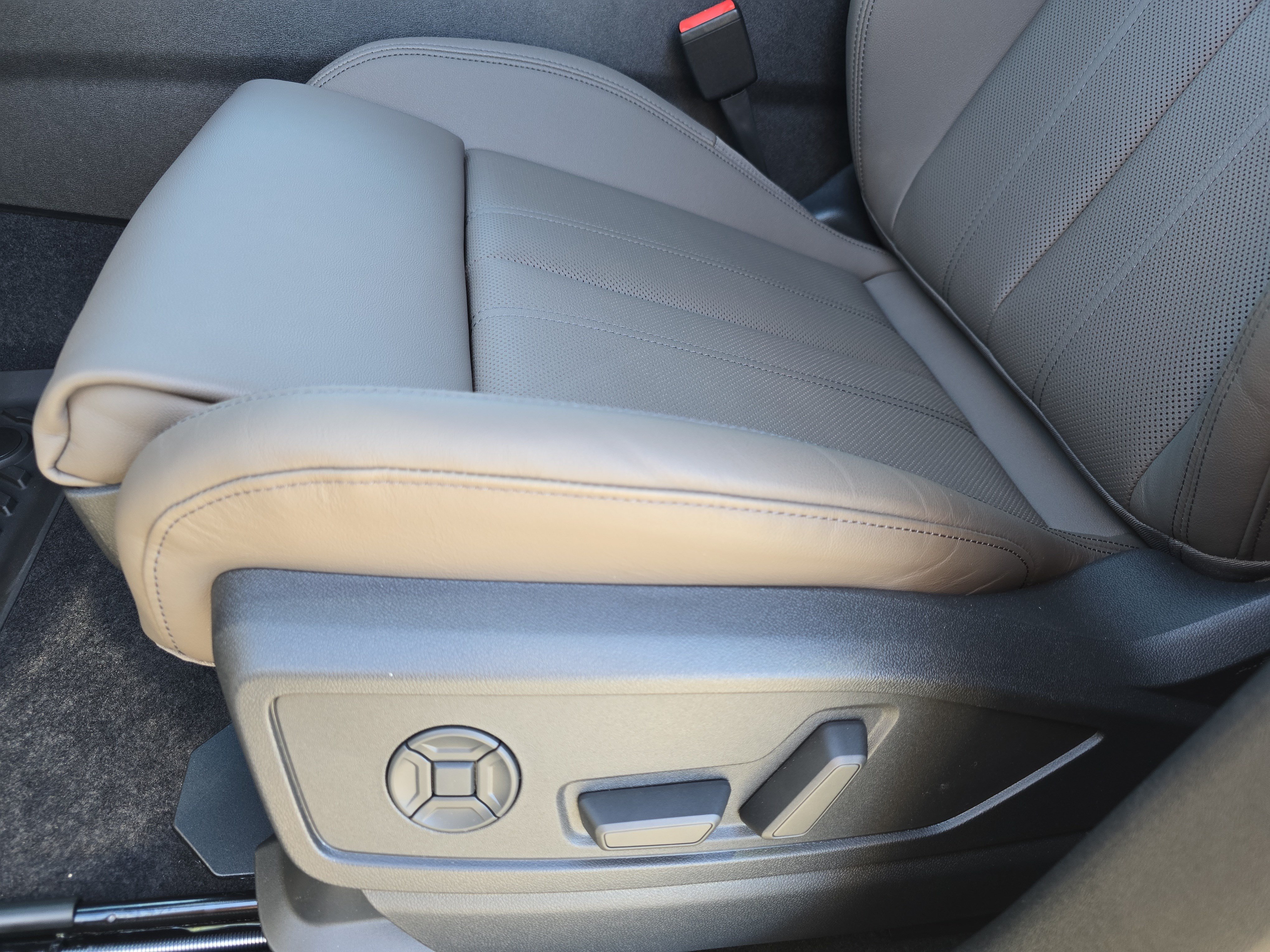 New 2026 Audi Q5 Premium Plus AWD/4WD image 28