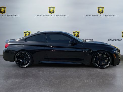 Used 2020 BMW M4 Coupe w/ Competition Package RWD image 4