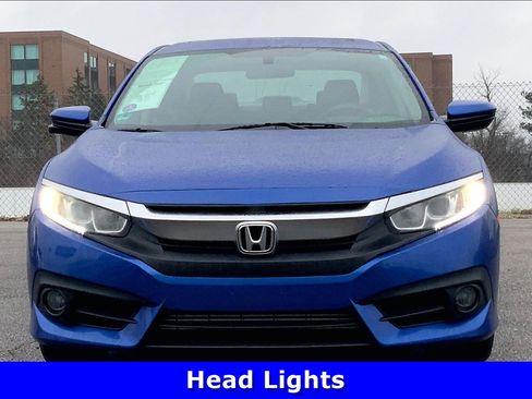 Used 2017 Honda Civic EX-T image 2