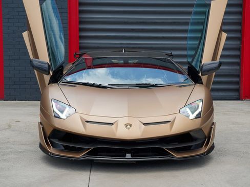 Used 2020 Lamborghini Aventador SVJ AWD/4WD image 35