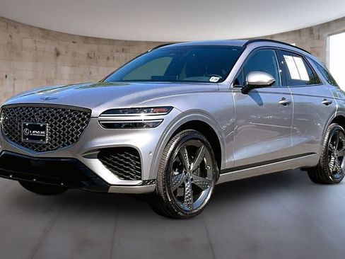 Used 2025 Genesis GV70 3.5T Sport w/ Sport Prestige Package AWD/4WD image 3