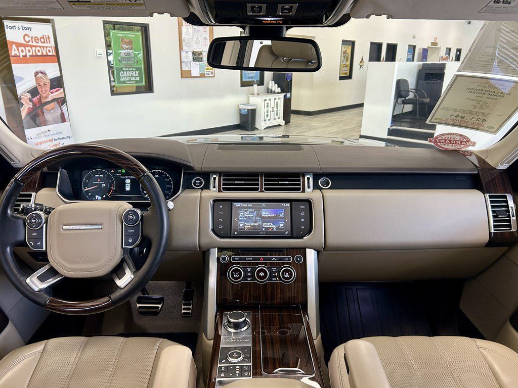 Used 2016 Land Rover Range Rover Supercharged AWD/4WD image 10