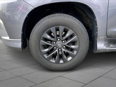 Used 2023 Lexus GX 460 Premium w/ Premium Plus Package image 11