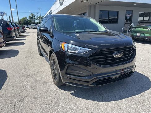 Used 2023 Ford Edge SE w/ Black Appearance Package AWD/4WD image 4