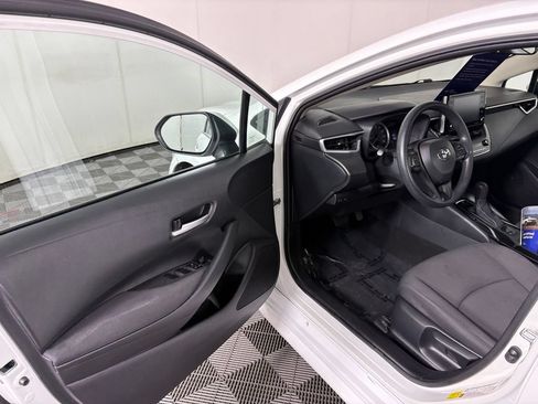 Used 2021 Toyota Corolla LE FWD image 11