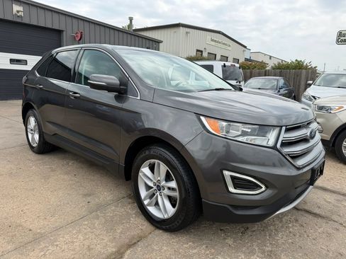 Used 2017 Ford Edge SEL w/ Equipment Group 201A AWD/4WD image 7