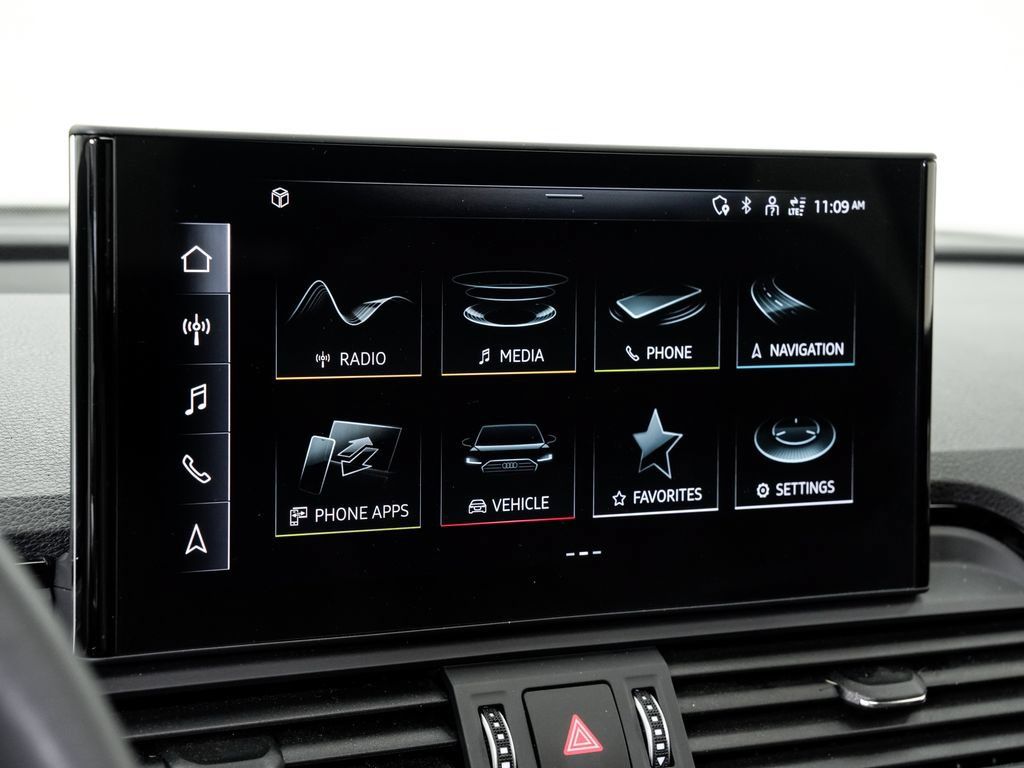 Used 2021 Audi Q5 e Premium Plus AWD/4WD image 17