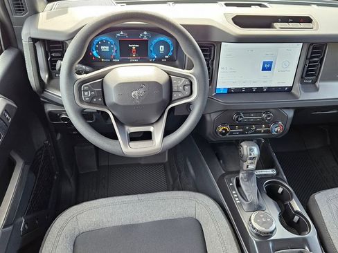 New 2025 Ford Bronco 4-Door image 8