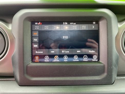 Used 2023 Jeep Wrangler Unlimited Sport image 23