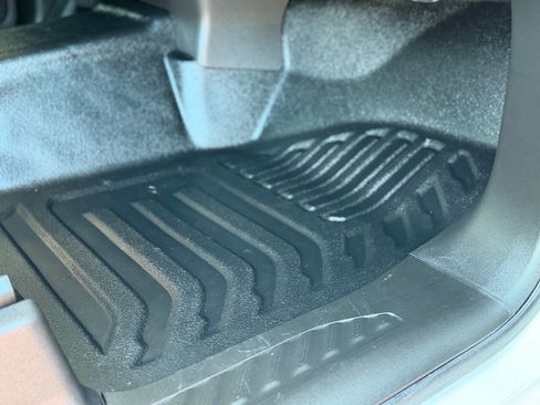 Used 2022 Chevrolet Silverado 1500 W/T w/ WT Value Package image 37